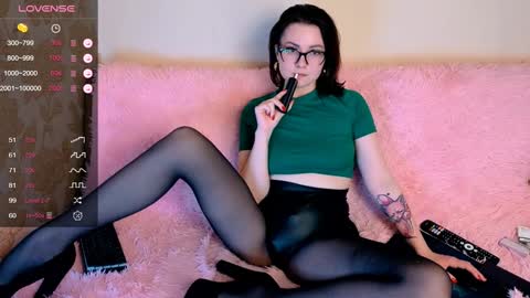 Bella online show from December 11, 3:56 am