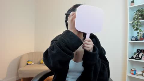 Bella Evans online show from January 23, 8:46 am