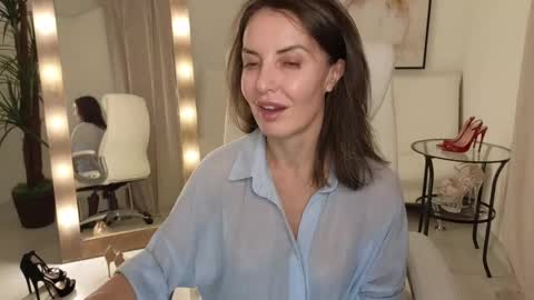 Beylly online show from March 11, 1:26 am