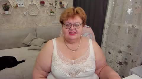 Snapshot of _big_beautiful_love_ chatting on February 28, 11:45 pm Louise  ONLY IN PVT  Masturbation with dildo and cum  Naked  Show and play with pussy  Blow job  Hand job  ONLY IN PVT  online show from February 28, 11:45 pm