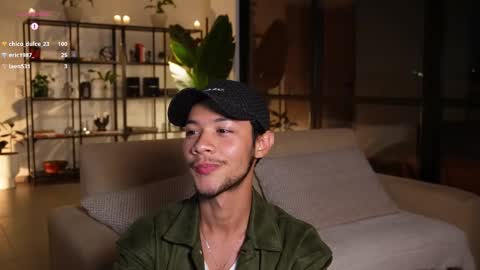 Snapshot of _billy_j chatting on December 19, 1:23 am BILLY online show from December 19, 1:23 am