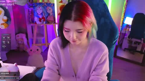 Snapshot of _biscuitty chatting on December 3, 8:50 pm Alice .. online show from December 3, 8:50 pm