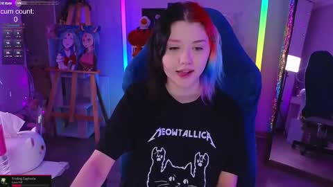 Snapshot of _biscuitty chatting on February 12, 10:04 pm Alice .. online show from February 12, 10:04 pm