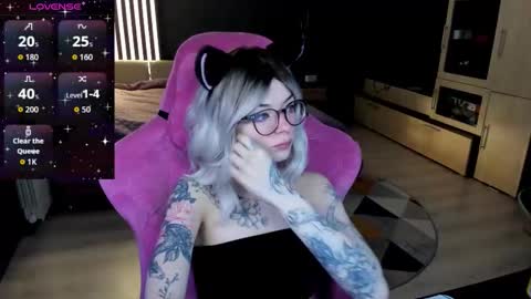 Olivia Subscribe to my Fansly -   online show from March 28, 11:15 pm