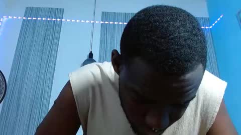 Snapshot of _black_stallion chatting on October 24, 3:47 am Andrew online show from October 24, 3:47 am