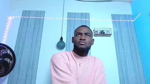 Snapshot of _black_stallion chatting on October 28, 3:21 am Andrew online show from October 28, 3:21 am