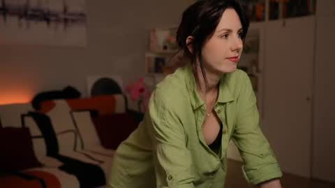 Snapshot of _blackbee_ chatting on July 28, 7:39 pm Lili online show from July 28, 7:39 pm