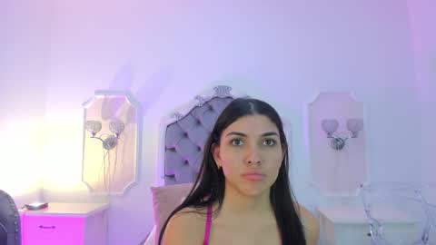 Snapshot of _brenda_becker chatting on November 22, 7:46 pm Brenda online show from November 22, 7:46 pm