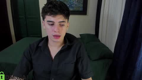 Snapshot of _broken_47 chatting on December 8, 5:39 am FELIPE CAMACHO dont forget to support me with a little hand up online show from December 8, 5:39 am