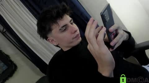 Snapshot of _broken_47 chatting on December 16, 6:43 am FELIPE CAMACHO dont forget to support me with a little hand up online show from December 16, 6:43 am