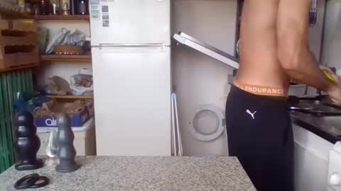 Snapshot of _bubble_buttfunxxx chatting on December 20, 11:10 am _bubble_buttfunxxx online show from December 20, 11:10 am