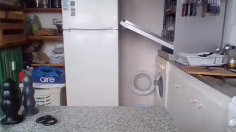 Snapshot of _bubble_buttfunxxx chatting on December 27, 9:39 am _bubble_buttfunxxx online show from December 27, 9:39 am