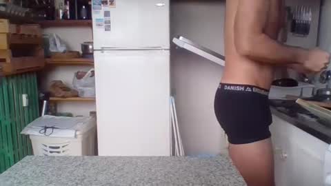 Snapshot of _bubble_buttfunxxx chatting on February 11, 8:37 am _bubble_buttfunxxx online show from February 11, 8:37 am