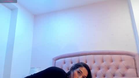 cailyn  online show from March 21, 9:07 pm