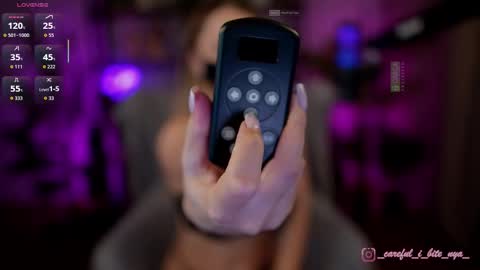 Snapshot of _careful_i_bite_nya_ chatting on December 5, 4:03 pm Alisa online show from December 5, 4:03 pm