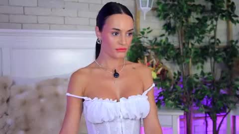Snapshot of _carlawhite_ chatting on July 24, 3:59 am _carlawhite_ online show from July 24, 3:59 am