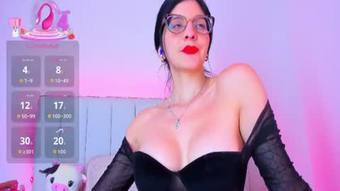 Carolina  online show from June 18, 5:39 pm