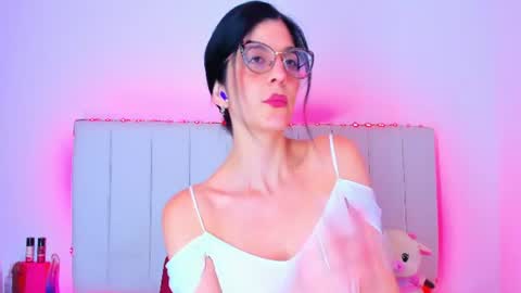Carolina  online show from July 23, 4:05 pm