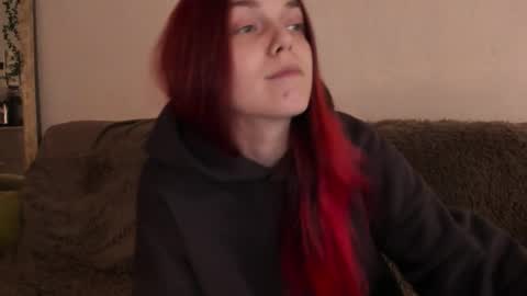 Snapshot of _caroline_coy chatting on October 27, 12:31 pm Caroline online show from October 27, 12:31 pm