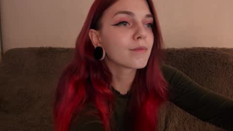 Snapshot of _caroline_coy chatting on November 5, 12:16 pm Caroline online show from November 5, 12:16 pm