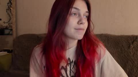 Snapshot of _caroline_coy chatting on November 29, 10:18 am Caroline online show from November 29, 10:18 am