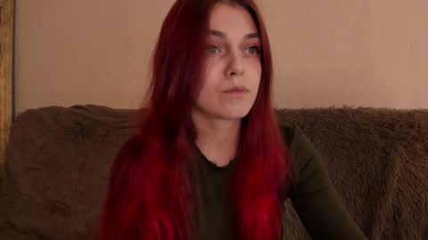 Snapshot of _caroline_coy chatting on November 30, 12:42 pm Caroline online show from November 30, 12:42 pm