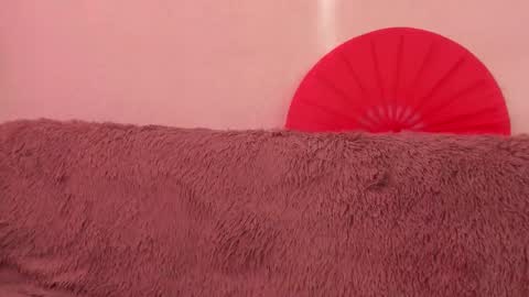 Caroline online show from February 18, 1:18 pm