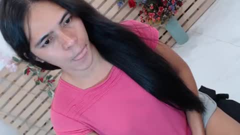 Snapshot of _celina chatting on June 25, 2:55 am _celina online show from June 25, 2:55 am