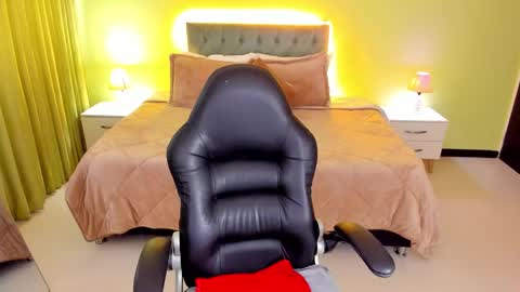 Charlote online show from September 13, 9:25 pm