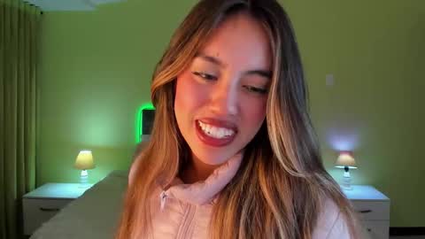 Snapshot of _charlotte_evans_2 chatting on February 17, 12:51 am Charlote online show from February 17, 12:51 am