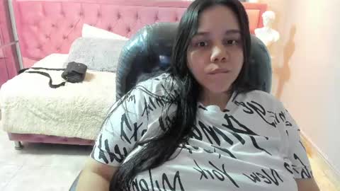_chelsea_24 online show from June 19, 3:22 am