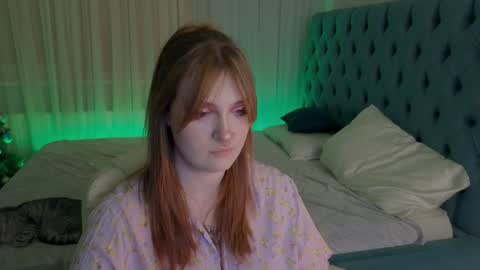 Snapshot of _chlo_e chatting on January 23, 3:58 am Alisa NO NUDE online show from January 23, 3:58 am