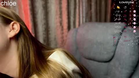 Snapshot of _chloe_miller_ chatting on November 23, 10:20 pm _chloe_miller_ online show from November 23, 10:20 pm
