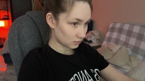 _chloe_miller_ online show from February 13, 12:12 pm