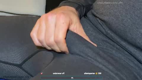 Snapshot of _chr chatting on December 13, 10:02 pm Chris online show from December 13, 10:02 pm