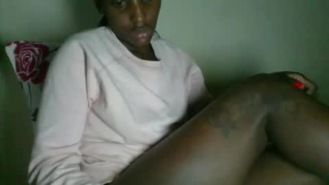 clara online show from November 15, 6:33 am