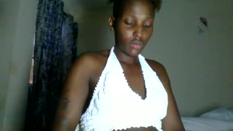 clara online show from June 12, 7:07 am