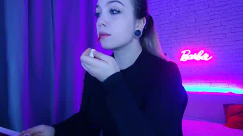 Snapshot of _crazybee_ chatting on November 28, 10:07 am Nica online show from November 28, 10:07 am