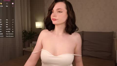 Snapshot of _curlydream_ chatting on October 19, 1:06 am Alice online show from October 19, 1:06 am