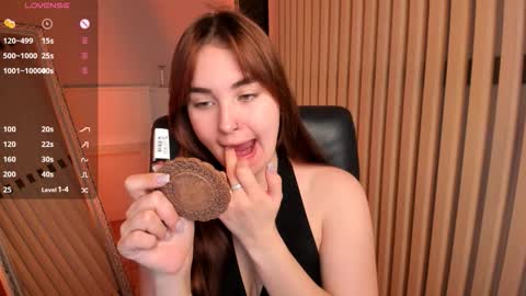 Snapshot of _cutie__angel_ chatting on November 22, 8:57 am Angel online show from November 22, 8:57 am