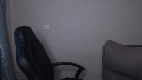 Snapshot of _damnbaby chatting on December 14, 8:41 am _damnbaby online show from December 14, 8:41 am