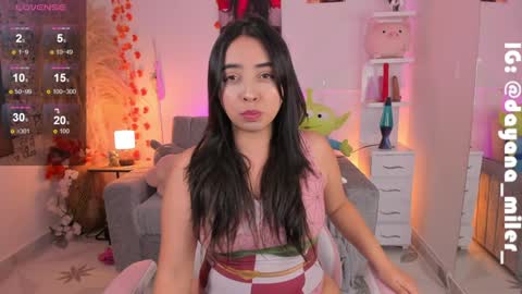 Snapshot of _dayana_miler chatting on December 12, 11:58 pm IG Dayana miler online show from December 12, 11:58 pm