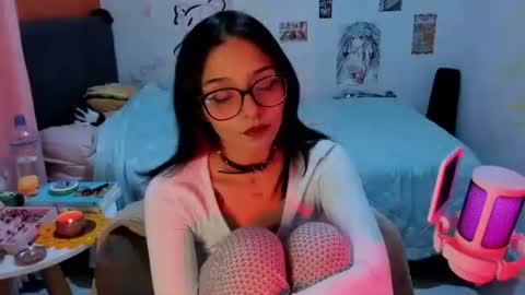 Snapshot of _dayanne_ chatting on February 12, 3:51 am Pao online show from February 12, 3:51 am