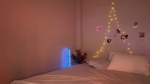 Snapshot of _deepthroatgalactica chatting on April 10, 12:21 pm squirt queen Jasmine online show from April 10, 12:21 pm