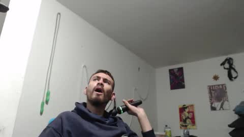 Snapshot of _delacruz911_ chatting on January 6, 5:38 pm delacruz online show from January 6, 5:38 pm