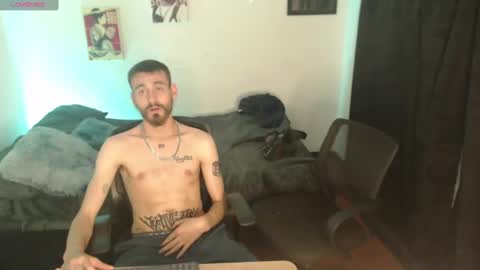 Snapshot of _delacruz911_ chatting on January 16, 9:30 pm delacruz online show from January 16, 9:30 pm