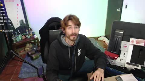 Snapshot of _delacruz911_ chatting on October 24, 3:25 am delacruz online show from October 24, 3:25 am