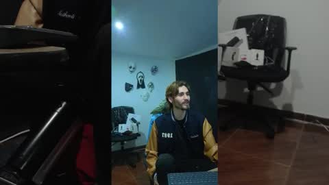 Snapshot of _delacruz911_ chatting on November 27, 3:52 am delacruz online show from November 27, 3:52 am