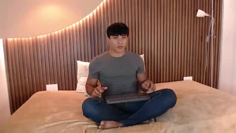 _demon1 online show from February 5, 3:33 am