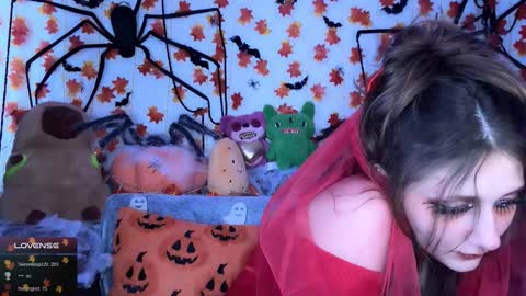 Snapshot of _devilbaby chatting on October 31, 6:58 am Kate online show from October 31, 6:58 am